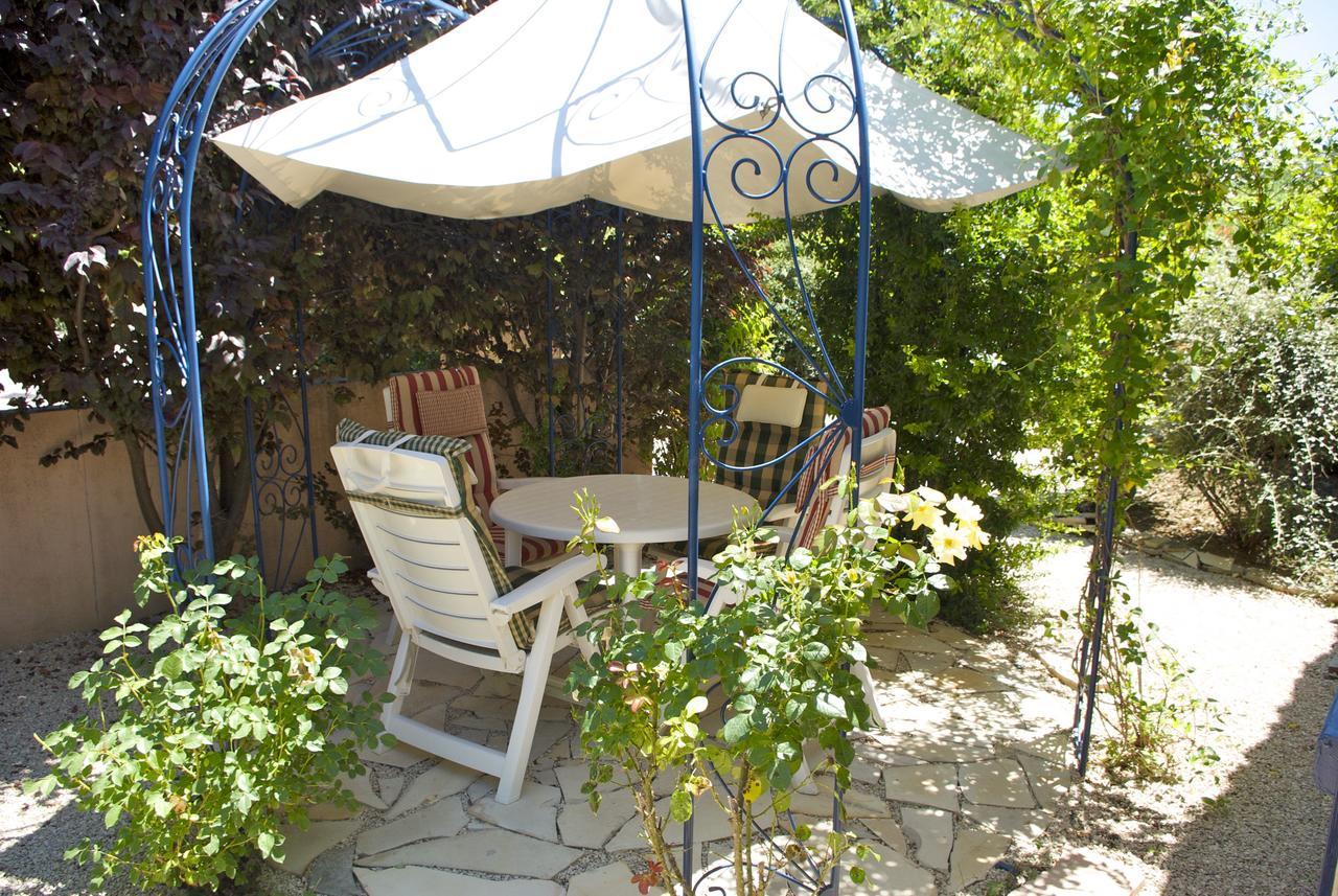 B&B Villa Viva Vitale Pierrevert Buitenkant foto